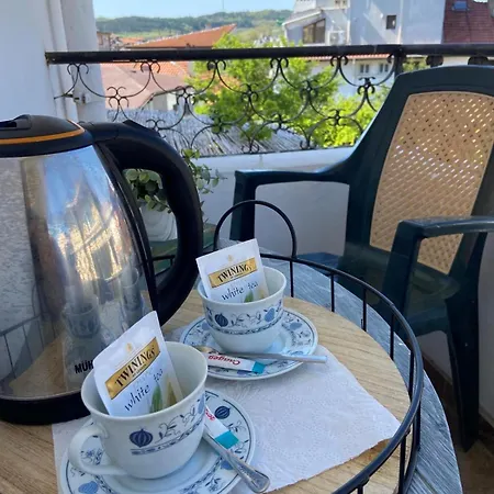 Hei Taka 招待所 *